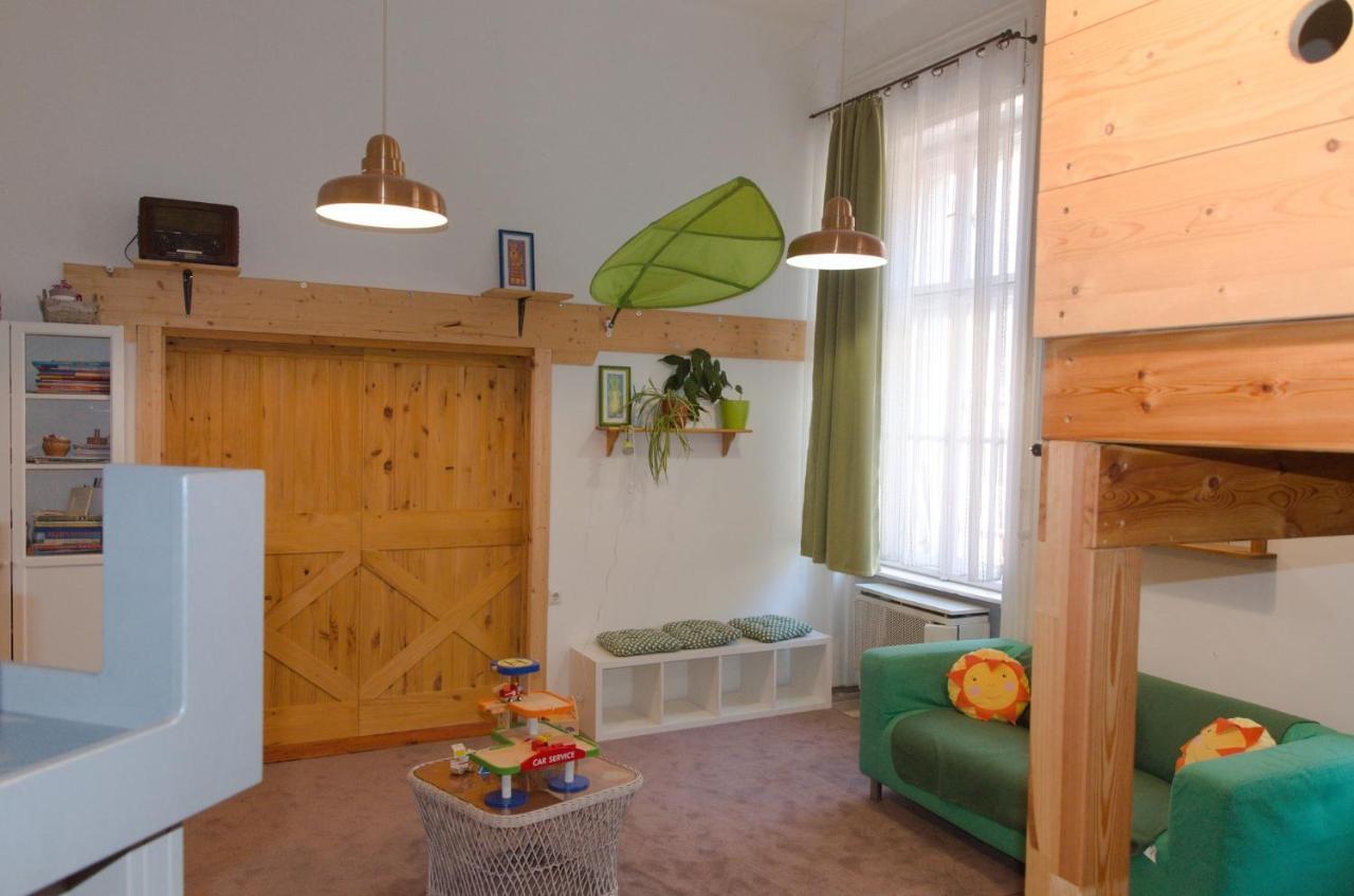 Green Dot Home Szombathely Buitenkant foto
